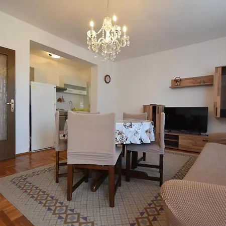 Petrovic Apartment Malinska