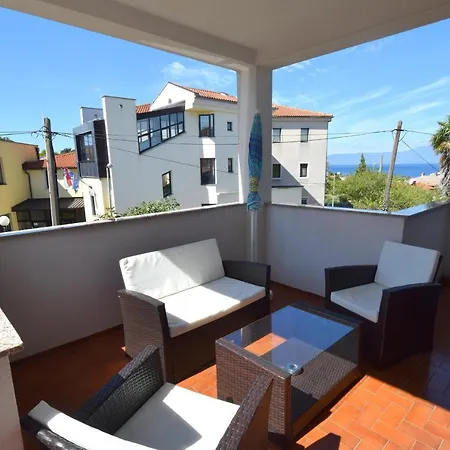 Apartment Petrovic Malinska