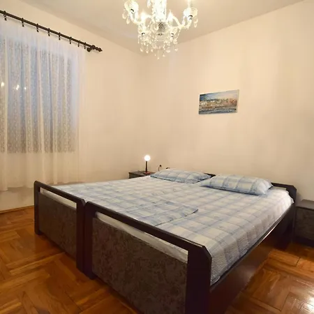 Apartment Petrovic Malinska