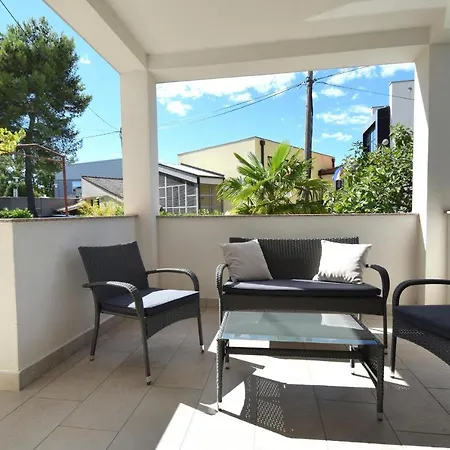 Petrovic Apartment Malinska